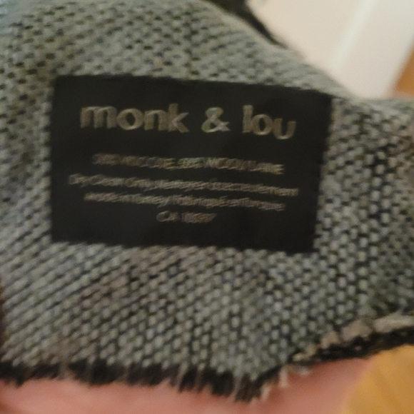 Monk & Lou scarf - Picture 2 of 2